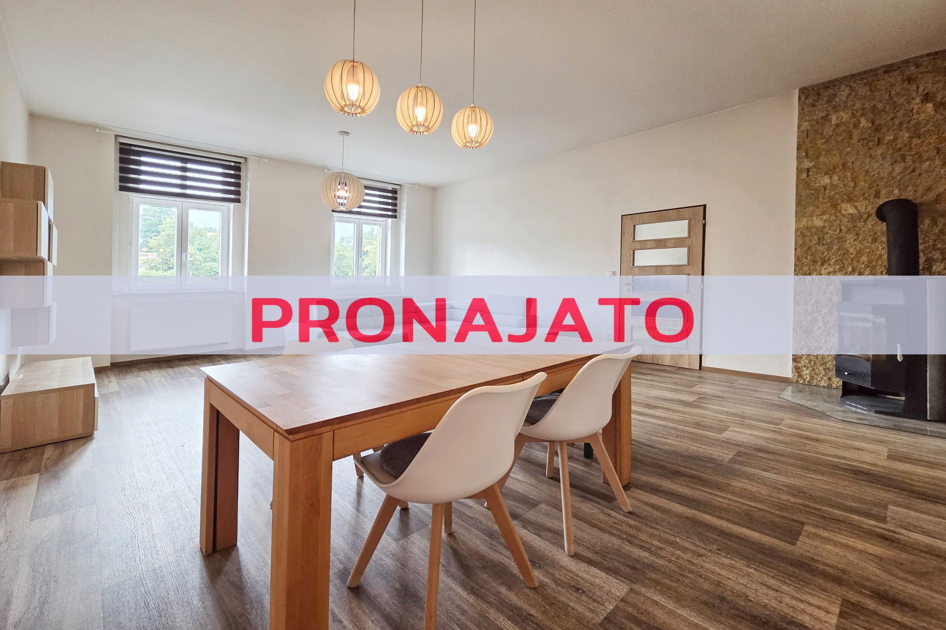 Pronájem bytu 4+1, 117 m², Cheb, ul. Májová