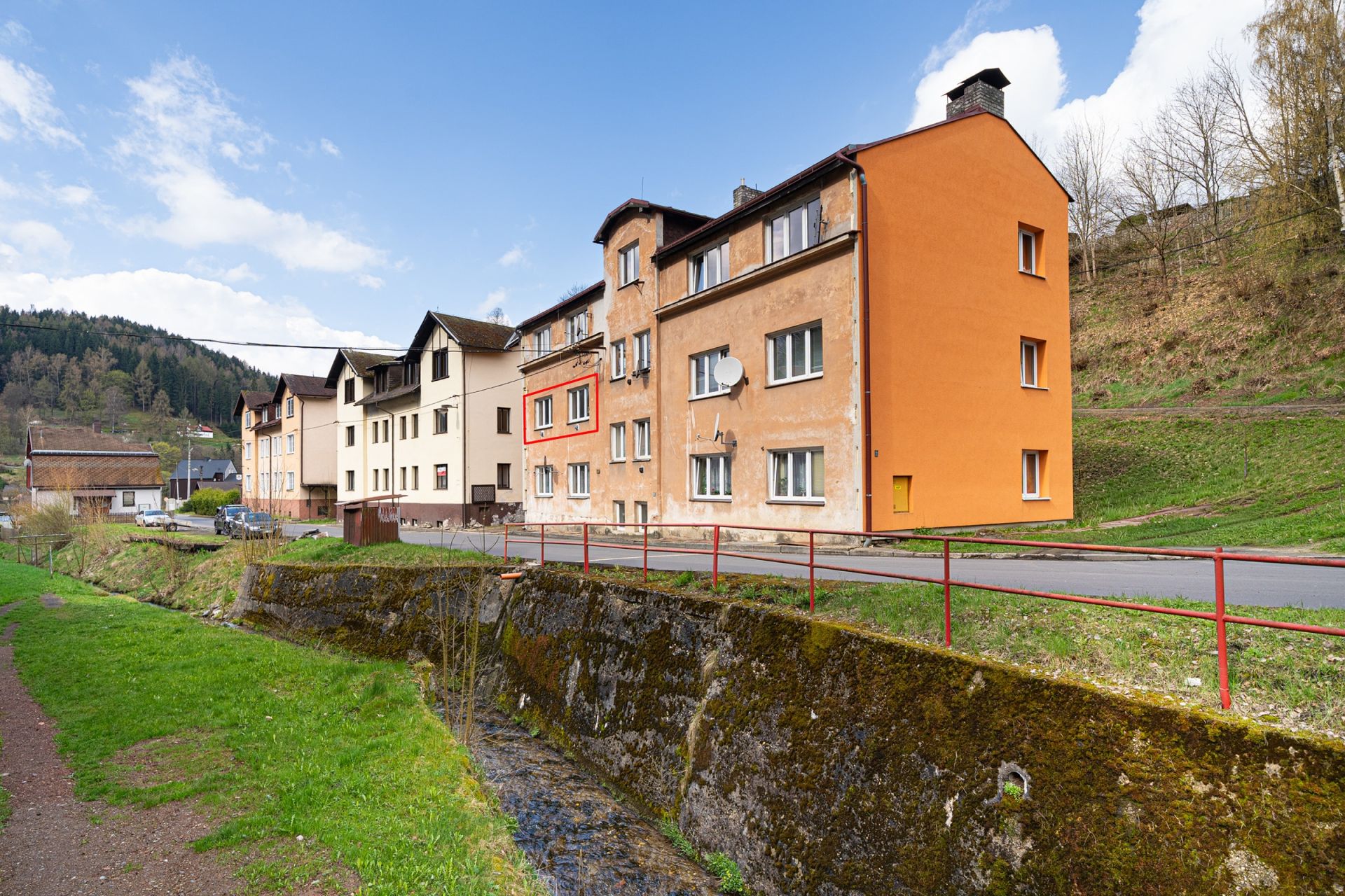 Prodej bytu 3+1, 74 m², Oloví