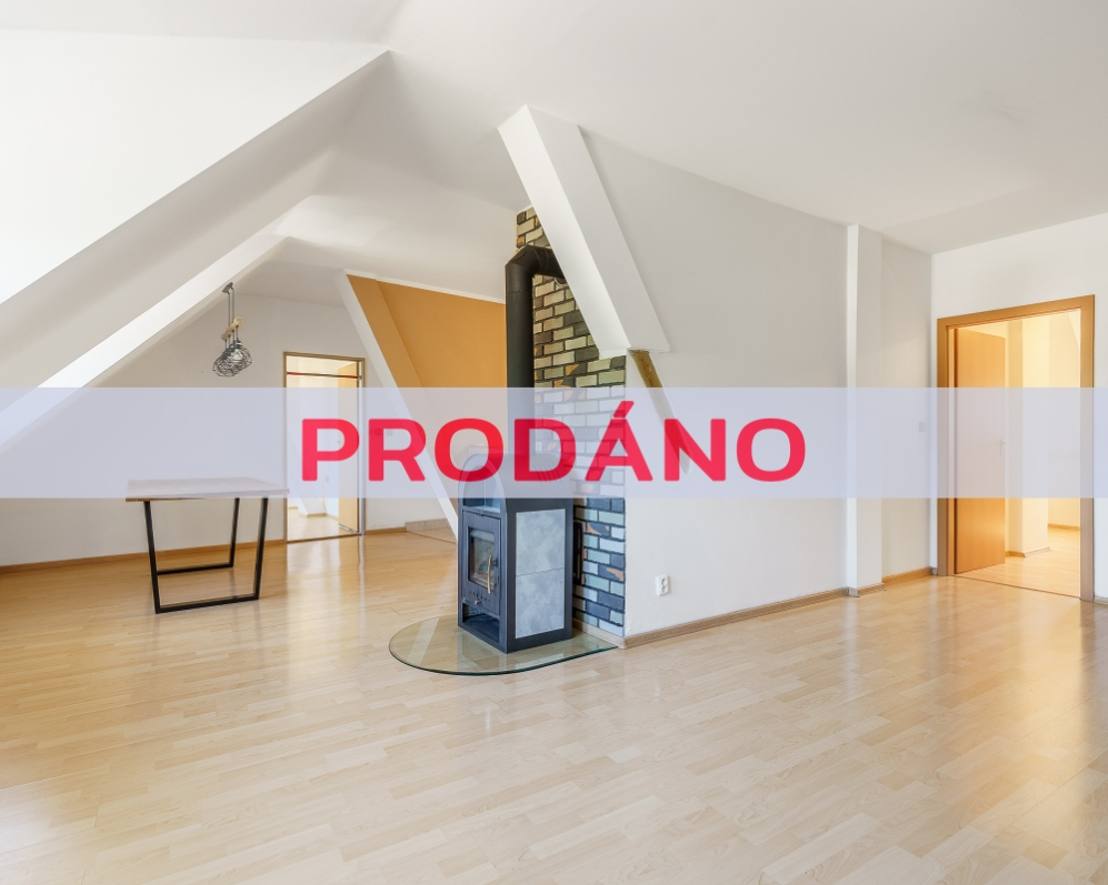 Prodej bytu 3+1, 130 m², Cheb, ul. Cechovní