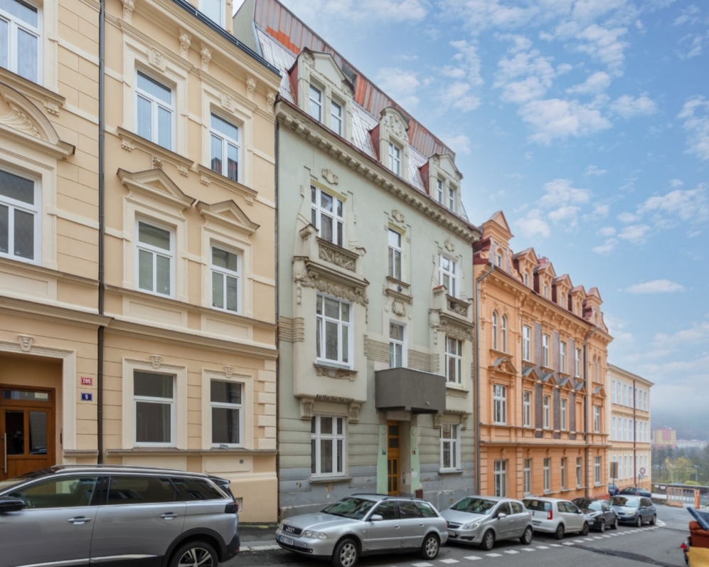 Prodej bytu 1+1, 35 m², Karlovy Vary, ul. Lad. Koubka