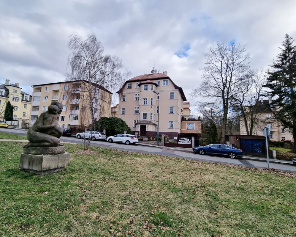 Pronájem bytu 1+1, 37 m², Karlovy Vary, Palackého nám.