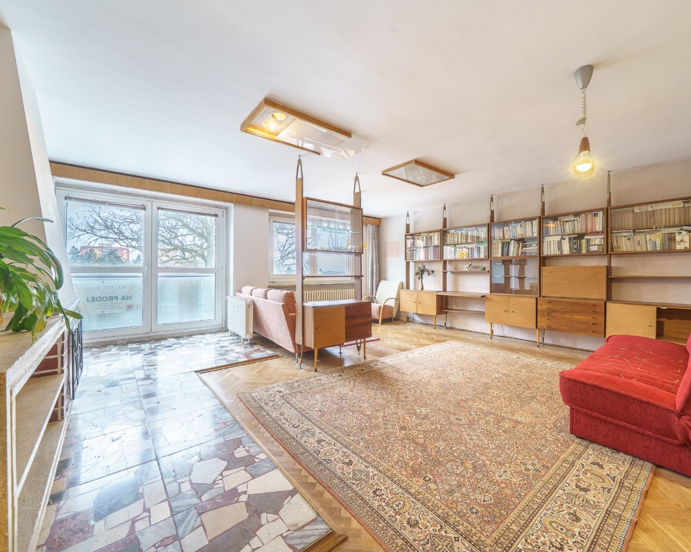 Prodej bytu 4+1 s garáží, 115 m², Karlovy Vary, ul. Lidická